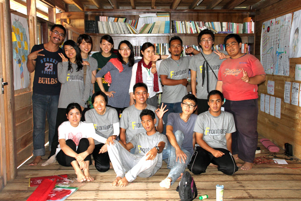 Aceh-Camp-Team-at-3R.jpg