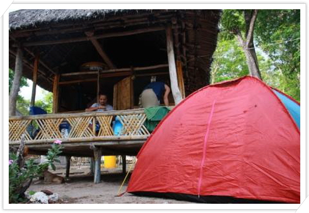 꾸미기_1we set a tent in Jaco island.jpg